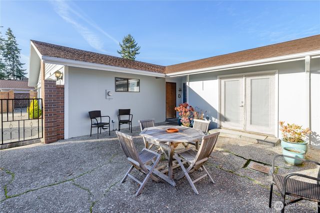 100 B Hilltop Drive, Sequim, WA 98382