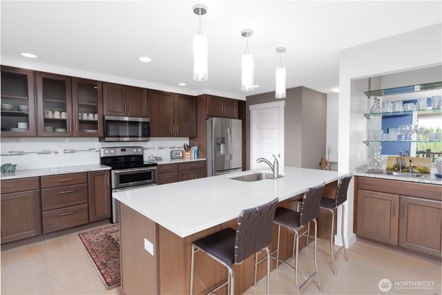 100 B Hilltop Drive, Sequim, WA 98382