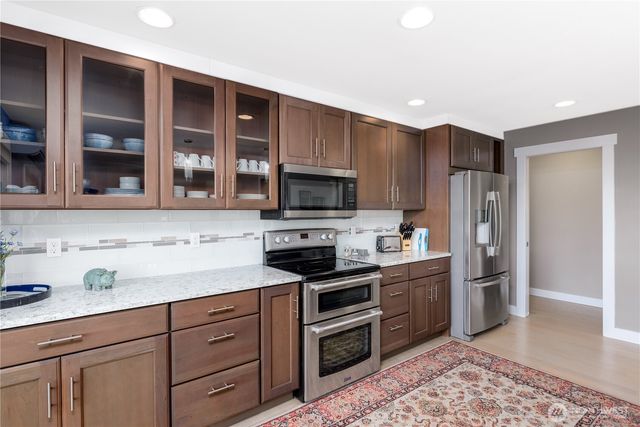 100 B Hilltop Drive, Sequim, WA 98382