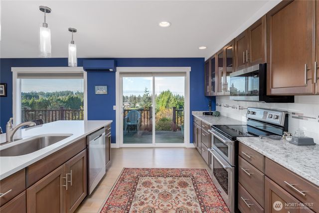 100 B Hilltop Drive, Sequim, WA 98382