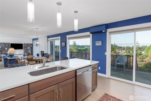 100 B Hilltop Drive, Sequim, WA 98382