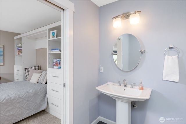 100 B Hilltop Drive, Sequim, WA 98382