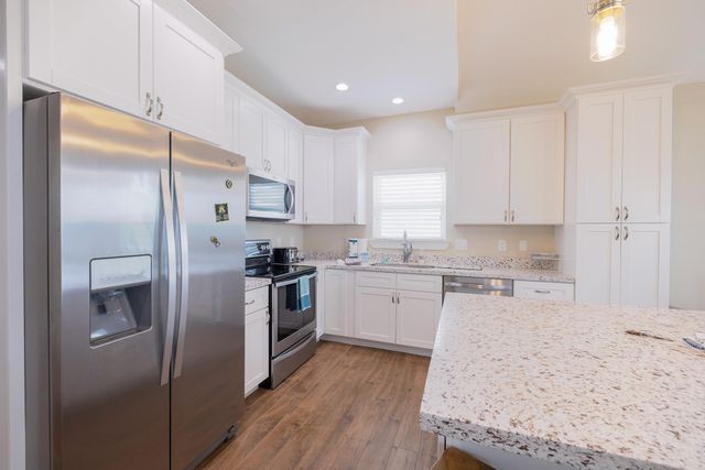 4129 Fort Bend Drive, Galveston, TX 77554