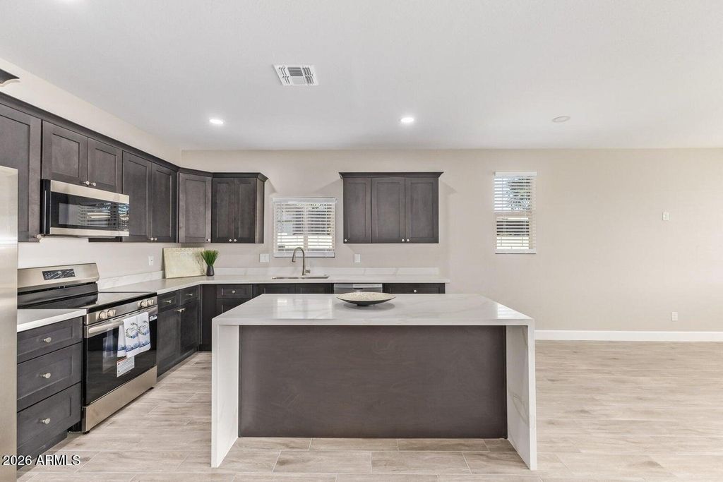 9111 W Baden Street, Tolleson, AZ 85353 — photo 4