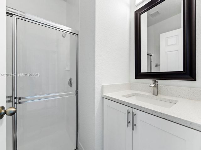 1426 SE 26th Ave, Homestead, FL 33035