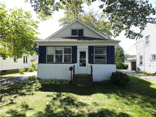 79 Dorsey Road, Greece, NY 14616