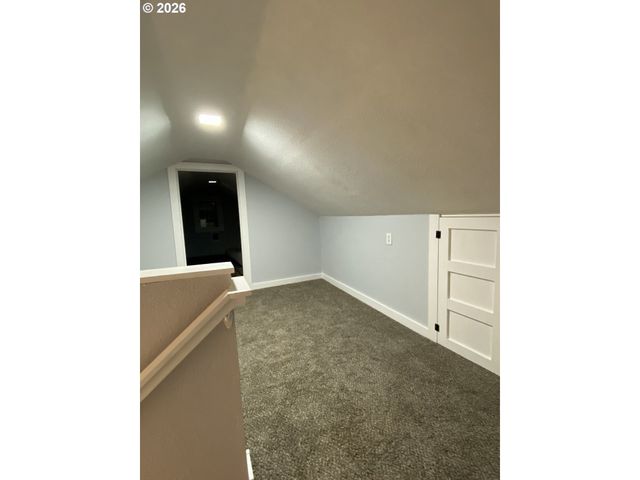 405 EVERGREEN Dr, Tillamook, OR 97141