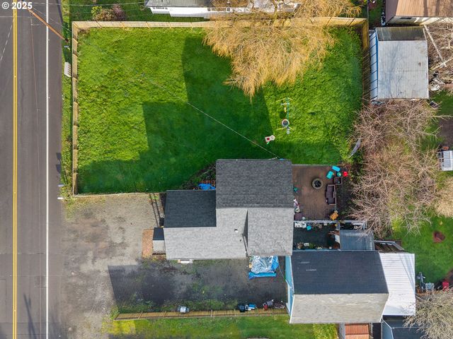 405 EVERGREEN Dr, Tillamook, OR 97141