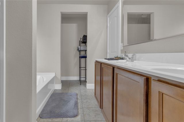 408 Prescott Lane, Fort Worth, TX 76036
