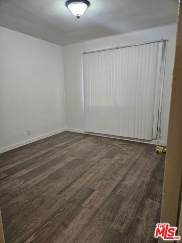7906 S San Pedro Street 2, Los Angeles, CA 90003
