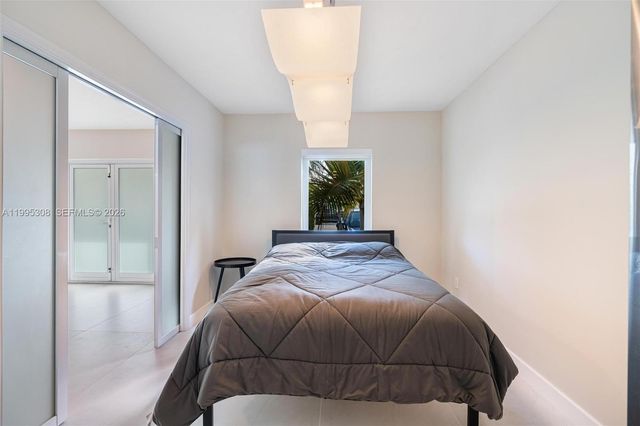 1055 Stillwater Dr, Miami Beach, FL 33141