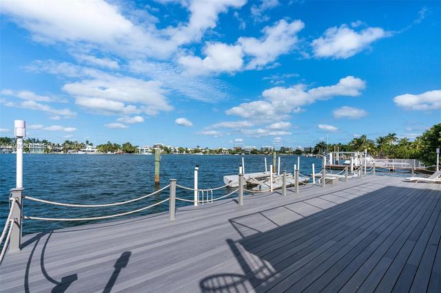 1055 Stillwater Dr, Miami Beach, FL 33141