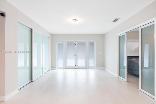1055 Stillwater Dr, Miami Beach, FL 33141
