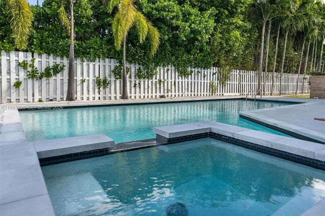 1055 Stillwater Dr, Miami Beach, FL 33141