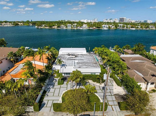 1055 Stillwater Dr, Miami Beach, FL 33141