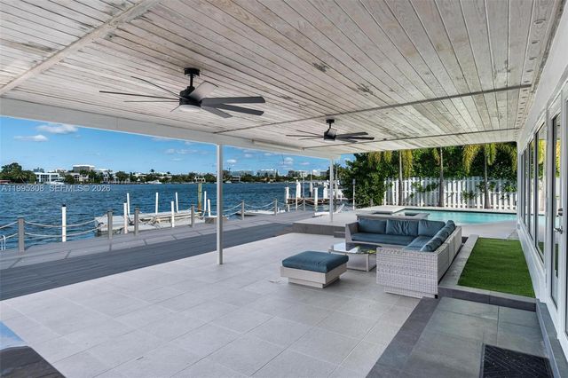 1055 Stillwater Dr, Miami Beach, FL 33141