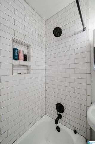 1616 CRESTHILL ROAD, Birmingham, AL 35213