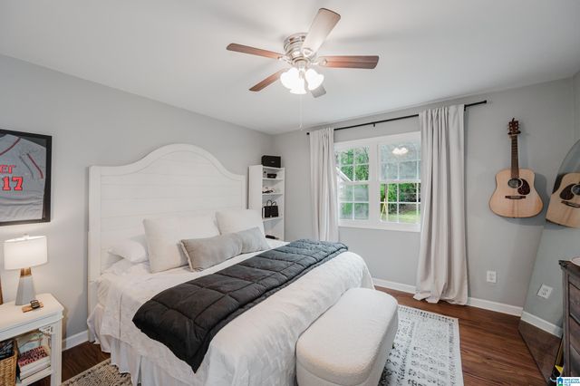 1616 CRESTHILL ROAD, Birmingham, AL 35213