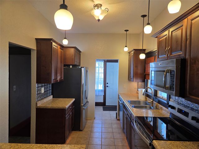 207 Kent Street, Greenfield, IA 50849