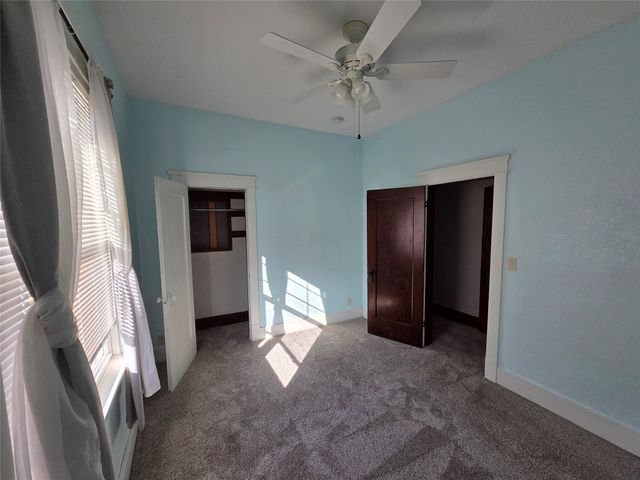 207 Kent Street, Greenfield, IA 50849