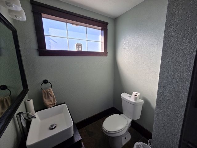 207 Kent Street, Greenfield, IA 50849
