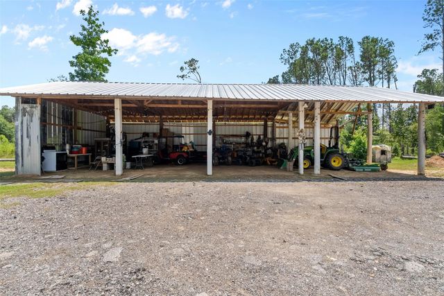 151 Thomas Windt Road, Shepherd, TX 77371