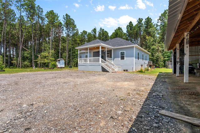 151 Thomas Windt Road, Shepherd, TX 77371
