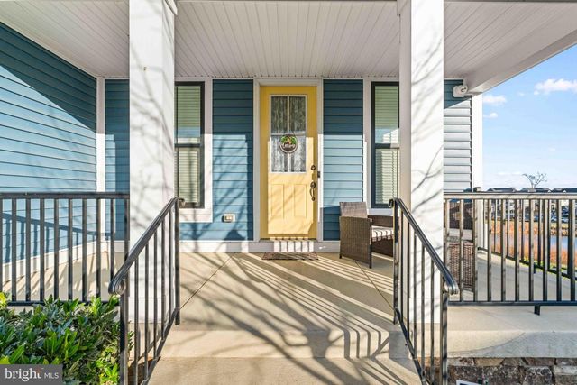 25528 WOODBINE FARM DR, Chantilly, VA 20152