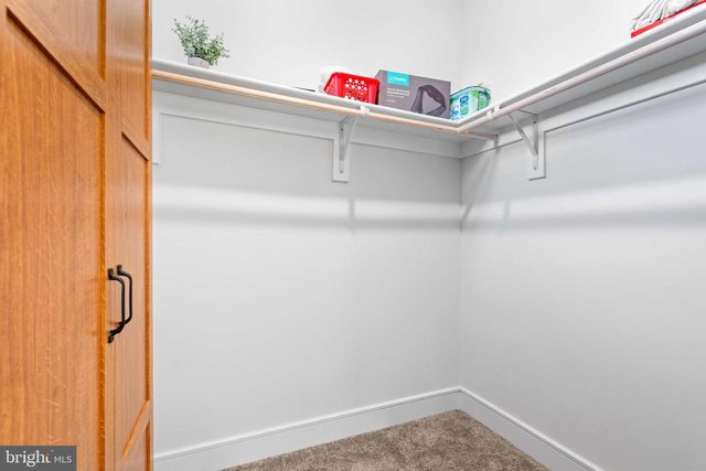 25528 WOODBINE FARM DR, Chantilly, VA 20152