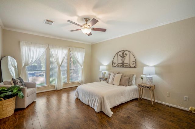 5807 Sequoia Trace Court, Spring, TX 77379