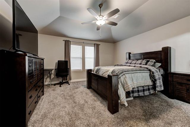 18636 Vivo Drive, Edmond, OK 73012