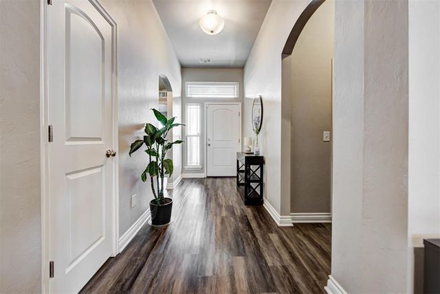 18636 Vivo Drive, Edmond, OK 73012