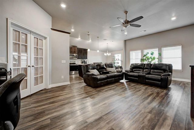 18636 Vivo Drive, Edmond, OK 73012