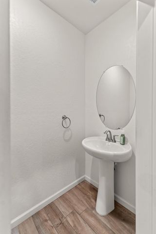 3637 Luke Street, Tulare, CA 93274