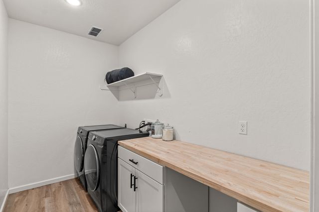 3637 Luke Street, Tulare, CA 93274