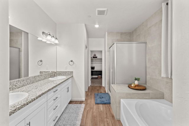 3637 Luke Street, Tulare, CA 93274