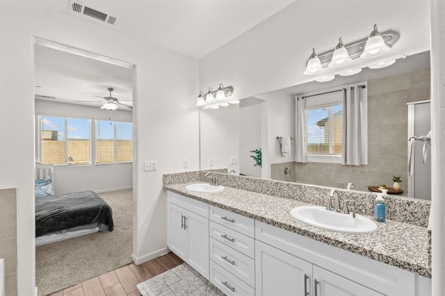 3637 Luke Street, Tulare, CA 93274