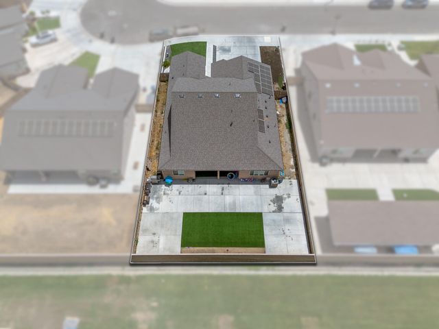 3637 Luke Street, Tulare, CA 93274