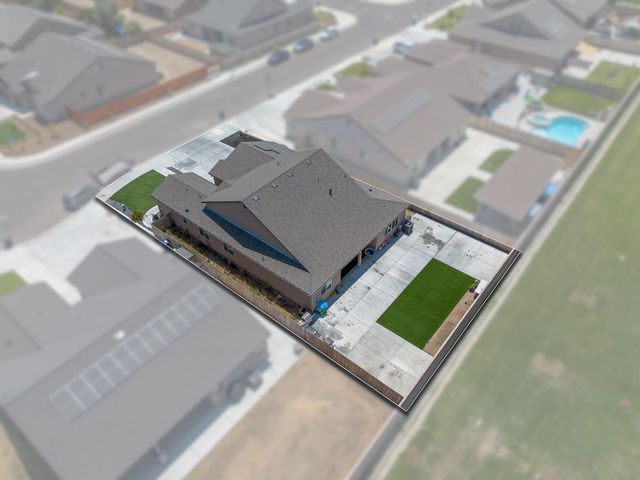 3637 Luke Street, Tulare, CA 93274