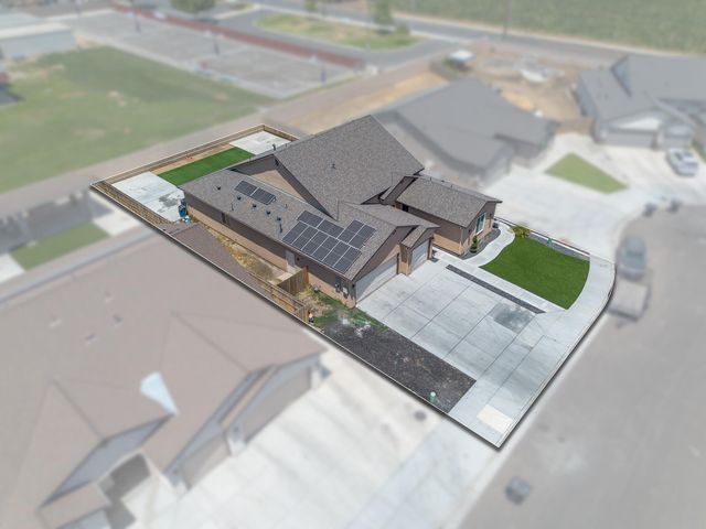 3637 Luke Street, Tulare, CA 93274