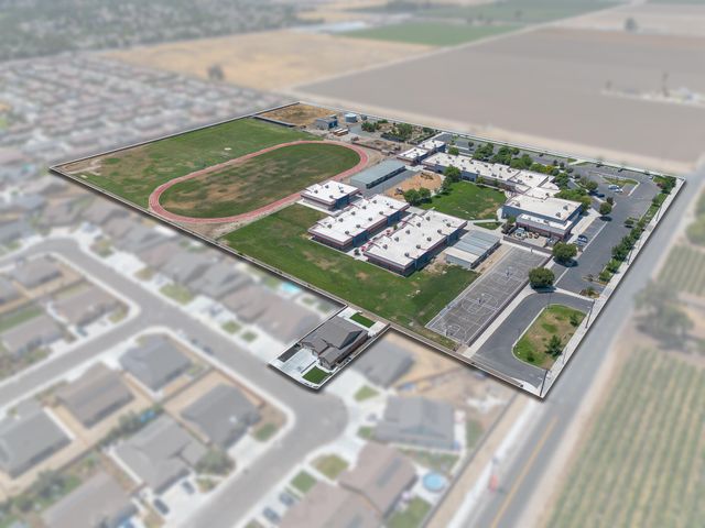 3637 Luke Street, Tulare, CA 93274