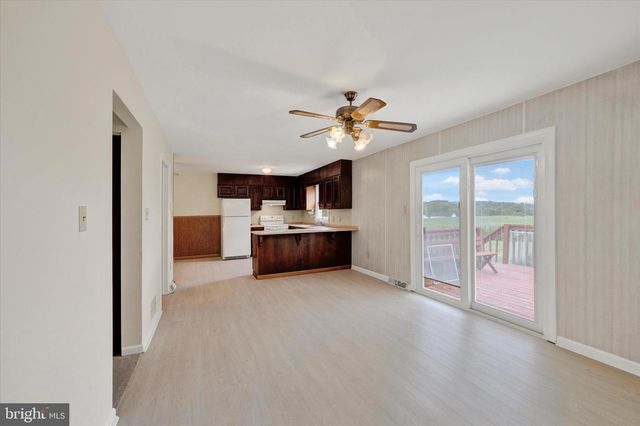88 DAVIS BRIDGE RD, Bernville, PA 19506