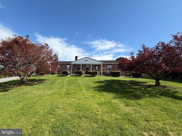 88 DAVIS BRIDGE RD, Bernville, PA 19506