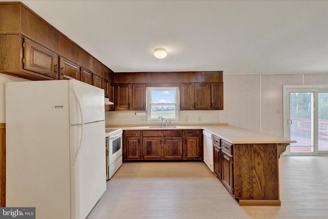 88 DAVIS BRIDGE RD, Bernville, PA 19506