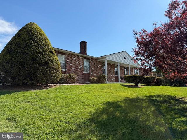 88 DAVIS BRIDGE RD, Bernville, PA 19506