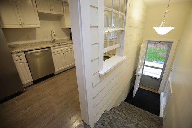 33 Winter St R, Norwell, MA 02061