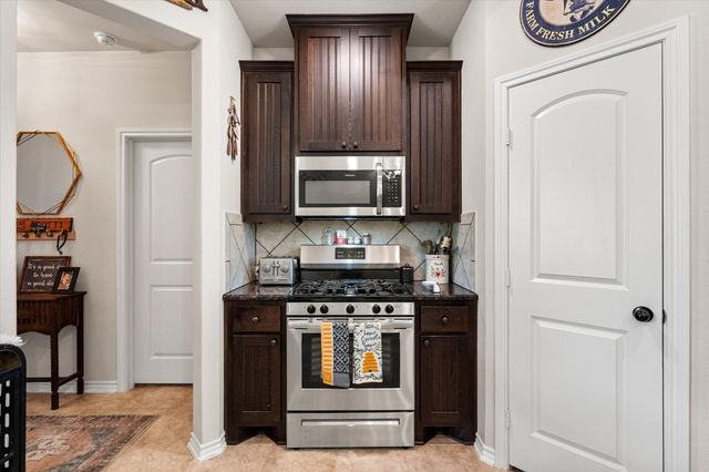 381 County Road 3050, Purdon, TX 76679