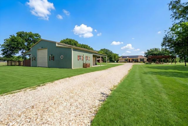 381 County Road 3050, Purdon, TX 76679