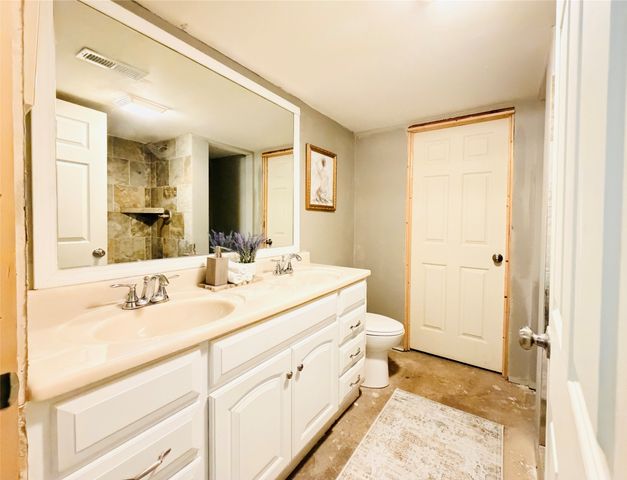 737 SE 27th Court, Des Moines, IA 50317