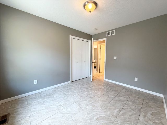 737 SE 27th Court, Des Moines, IA 50317